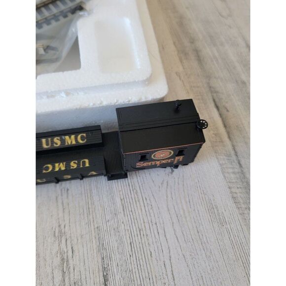 Hawthorne Tarawa Box Car & Semper Fi Search Light Car village train xmas - Picture 9 of 13